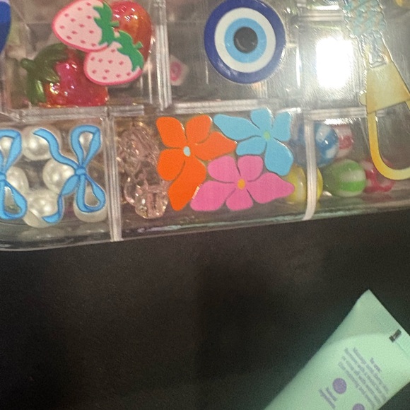 BaubleBar Assorted Googly Eye Beads in Bright Neon and Navy - Picture 2 of 2